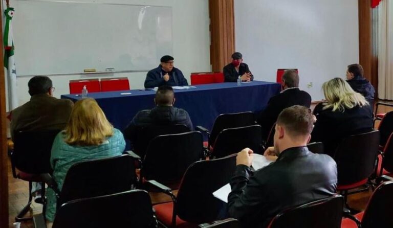 Vereadores entregam sugestões de melhorias ao prefeito em relação ao problema das enchentes