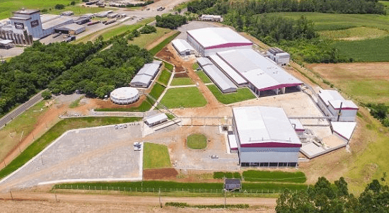 Complexo avícola da Dália Alimentos.