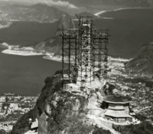 A construção do Cristo Redentor, no Rio de Janeiro, durou cerca de cinco anos.