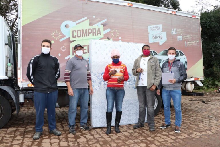 Solidariedade: Amigos da Dália juntam R$ 118 mil e ajudam 130 famílias afetadas pela enchente