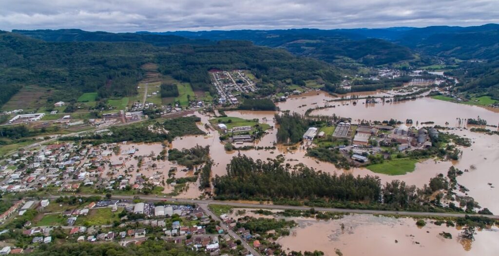 Imagem aérea da maior enchente da história da região, em Julho de 2020.