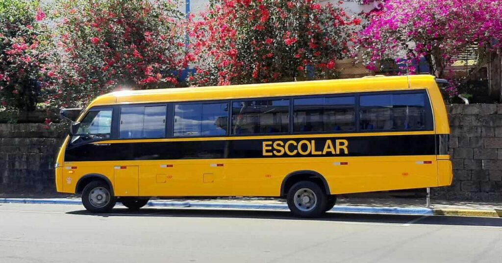 Conforme Administração Municipal foram investidos R$ 329,5 mil na aquisição do Ônibus Escolar.