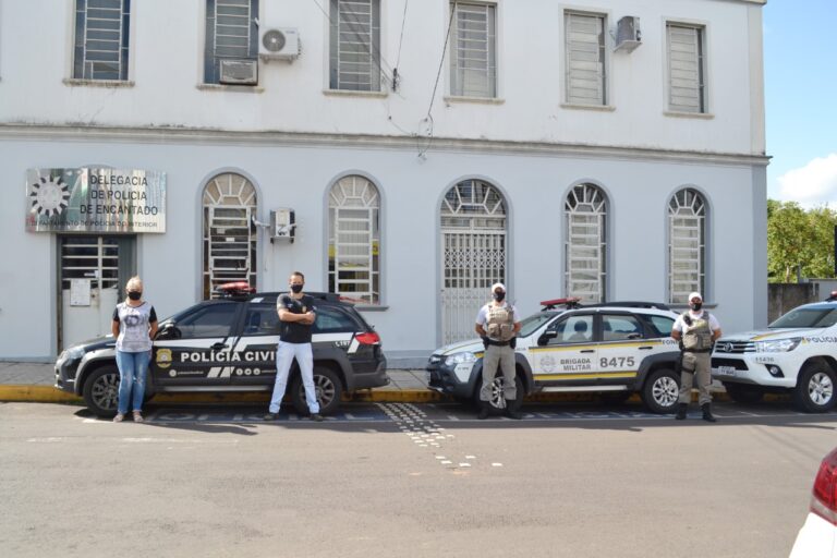 Polícia Civil e Brigada Militar prestam homenagem a policiais mortos pela Covid-19