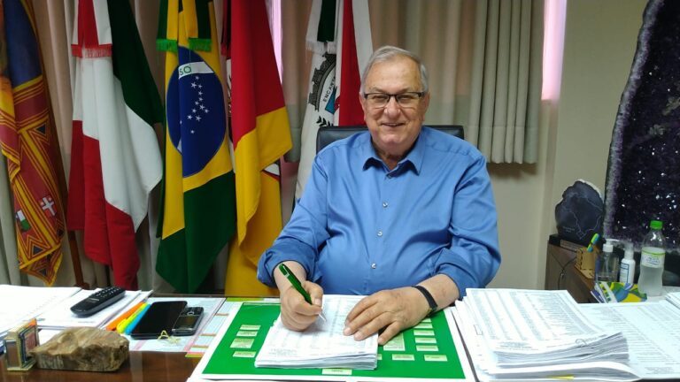 É decretado luto oficial de três dias em Encantado pelo falecimento do prefeito Adroaldo Conzatti