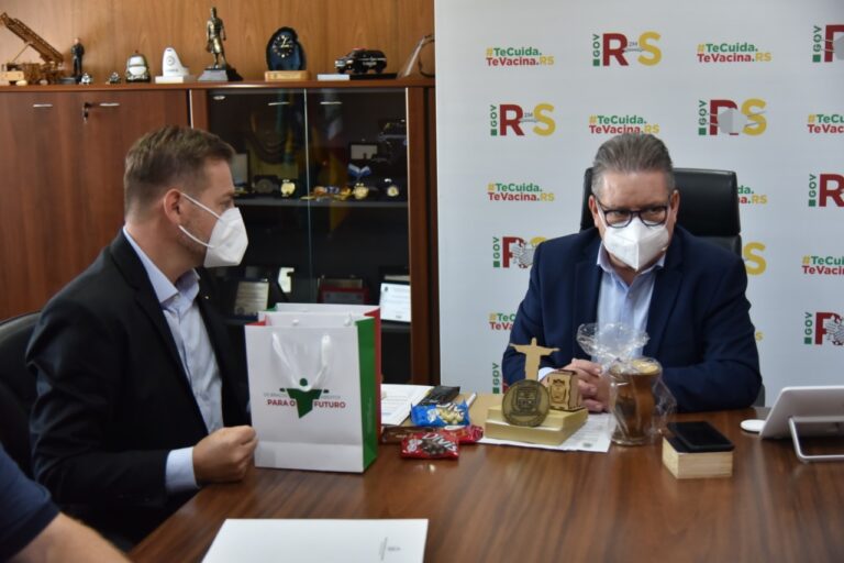Prefeito de Encantado se reúne com vice-governador do RS sobre a segurança do Cristo