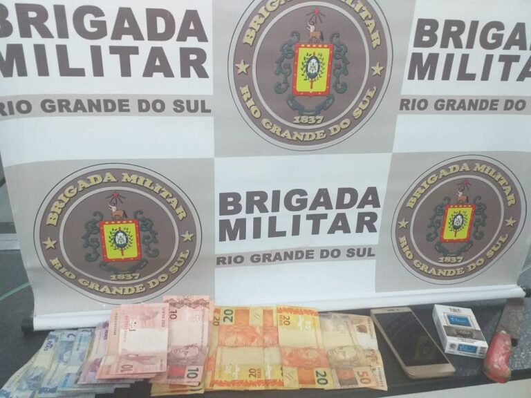 Homem com 14 antecedentes criminais é preso ao assaltar farmácia