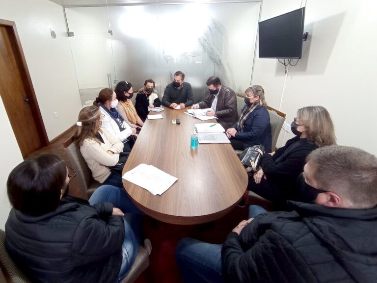Prefeito de Encantado reúne-se com Sindicato dos Servidores Municipais e FAPS