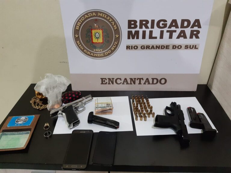 Perseguição da BM prende dois em Encantado por roubo no interior de Putinga