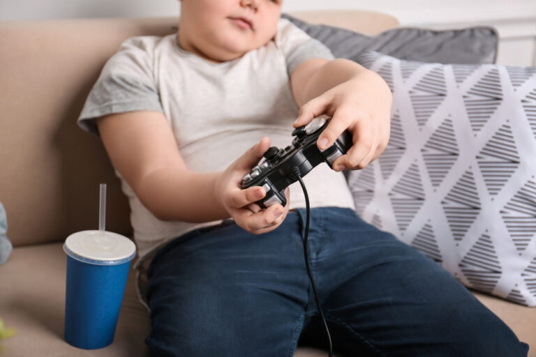 Setembro é o mês escolhido para a conscientização e combate à obesidade infantil