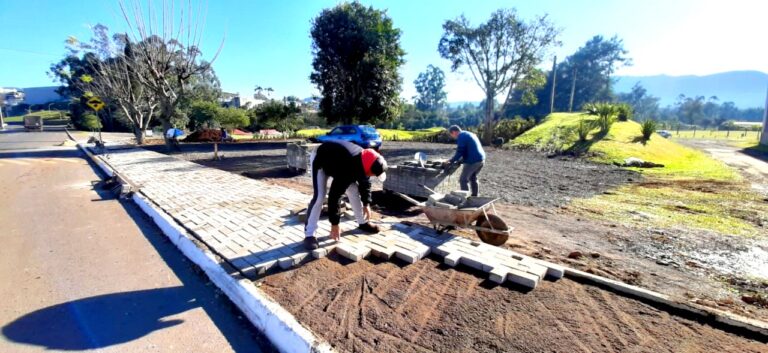 Revitalização do Caminhódromo cria novo espaço de lazer