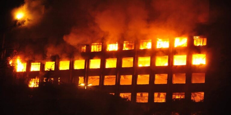Detran analisa arquivar multas após perder 95 mil processos no incêndio que destruiu o SSP