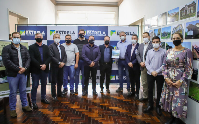 Projeto Executivo do Trem dos Vales é assinado em Estrela