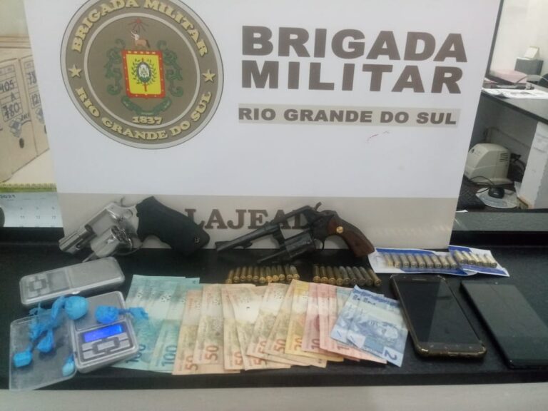 Três indivíduos são presos por tráfico de entorpecentes e porte ilegal de arma em Lajeado