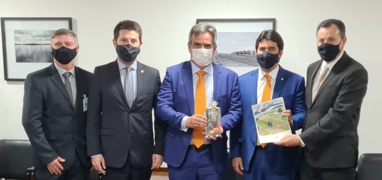 Prefeitos de Arroio do Meio e Colinas levam plano de ponte entre ERS-129 e ERS-130 a Brasília