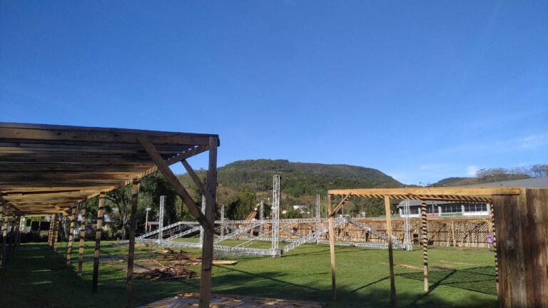 Encontro Farroupilha: Acampamento começa a ser montado
