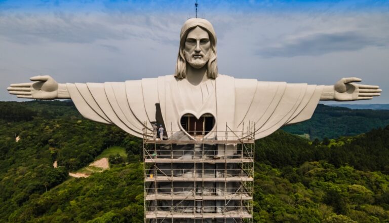 Coração do Cristo Protetor de Encantado é revelado