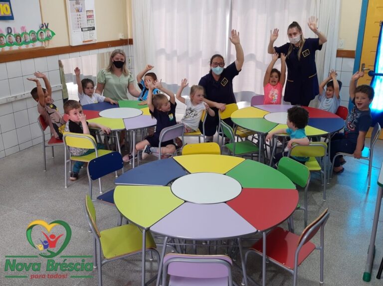 EMEI Criança Feliz de Nova Bréscia recebe novos móveis