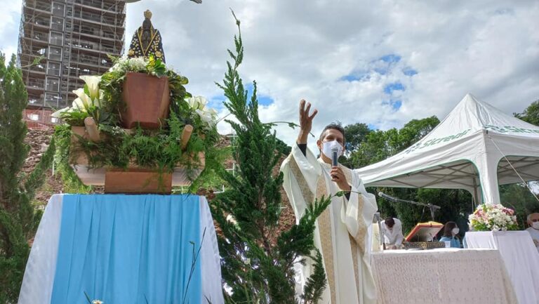 Missa de Nossa Senhora Aparecida é a terceira celebração realizada no Cristo Protetor