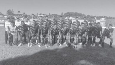 Lago Azul joga em casa para manter a liderança