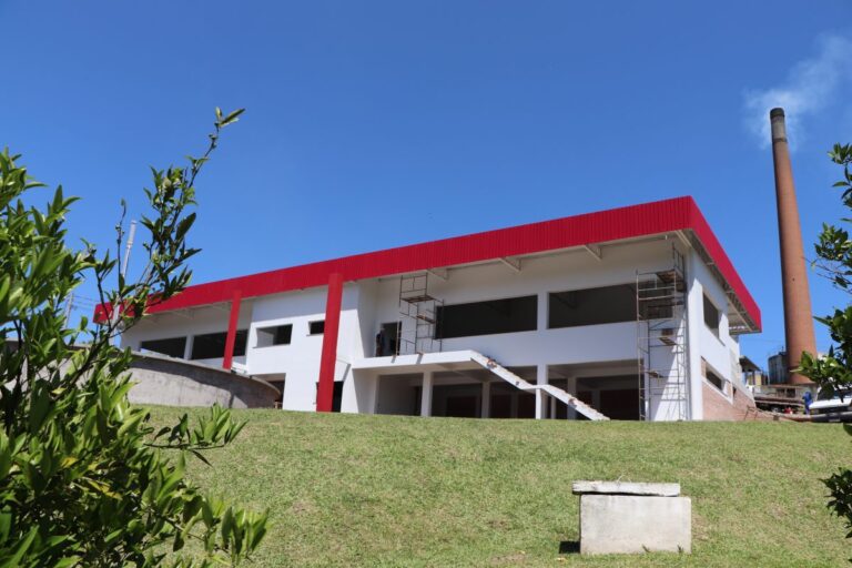 Modernidade e conforto aos empregados definem padrões do novo refeitório da Dália Alimentos