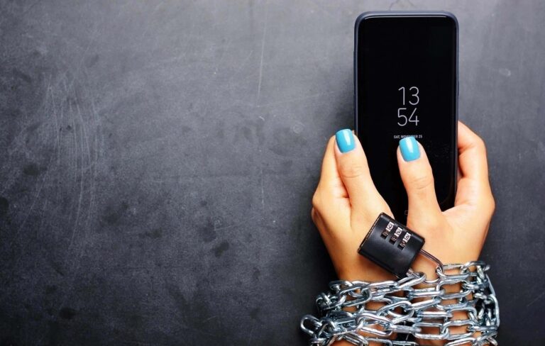 Nomofobia: Você tem medo de ficar longe do celular?