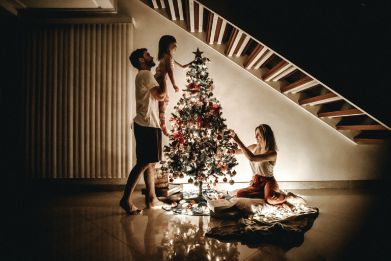Hoje é o dia de montar a Árvore de Natal; veja a data para montar o presépio