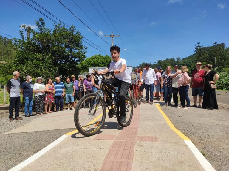 Ciclovia da Linha Auxiliadora é inaugurada