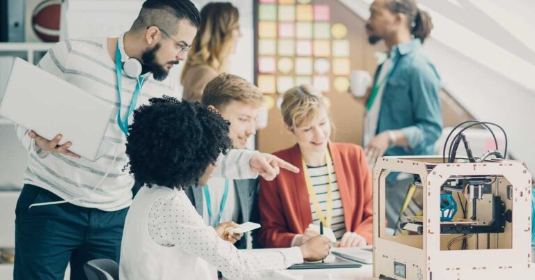 Jovens são menos de 7% dos empreendedores no Brasil e os que mais lutam contra o desemprego