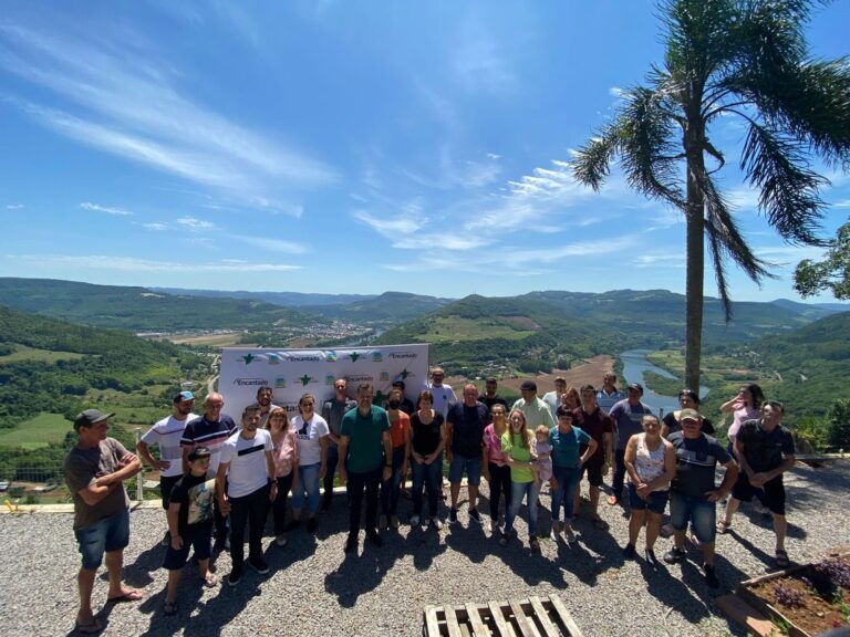 Encantado: Rede de água da Linha Chiquinha é inaugurada