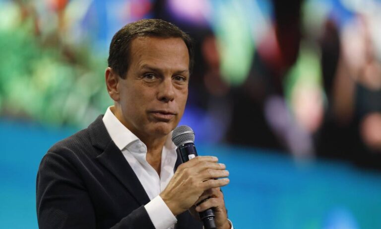 João Doria desiste da pré-candidatura e abre caminho para PSDB apoiar Simone Tebet