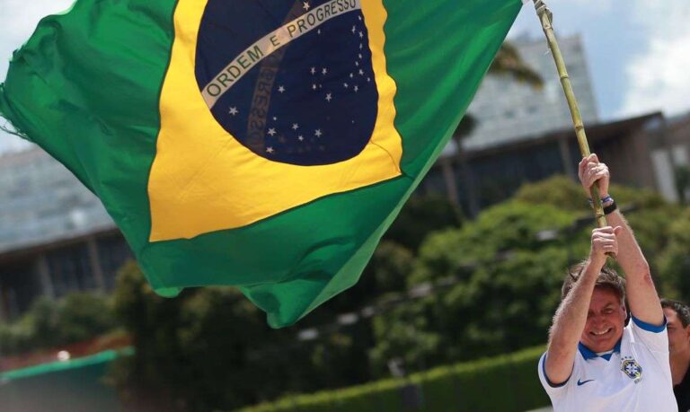 Proibição da bandeira nas eleições: OAB/RS emite nota contrariando decisão de juíza gaúcha