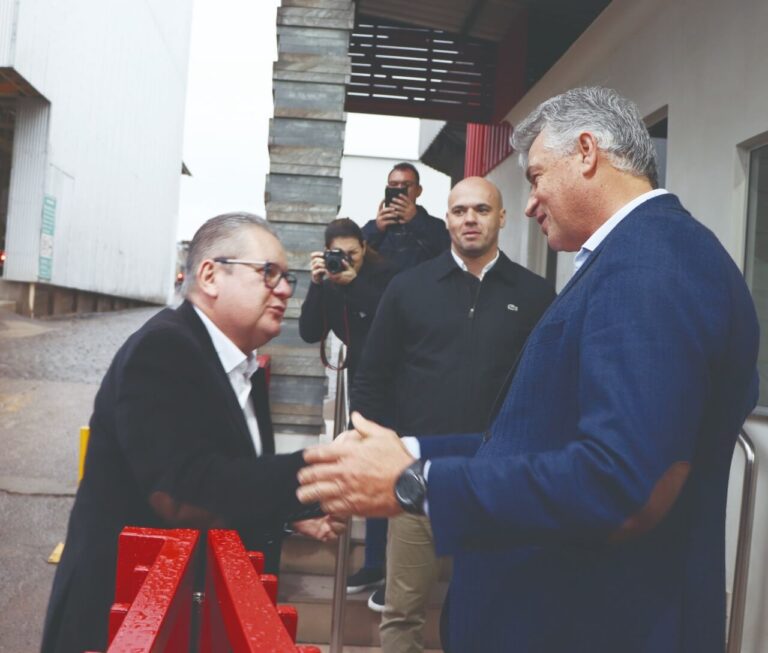 Governador do Estado visita Dália Alimentos
