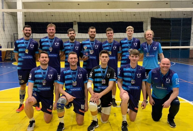 Associação Regional de Voleibol do Vale do Taquari celebra participação em Porto Alegre
