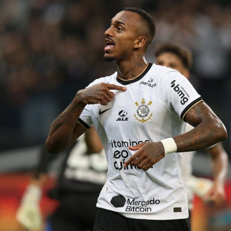 0S 10 JOGADORES MAIS XINGADOS