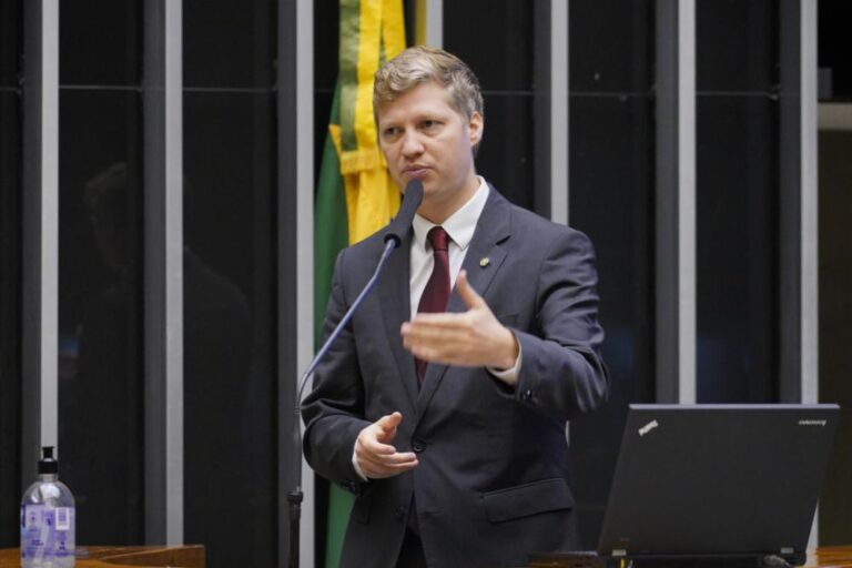 Deputado gaúcho protocola pedido de CPI sobre abusos de autoridade do STF