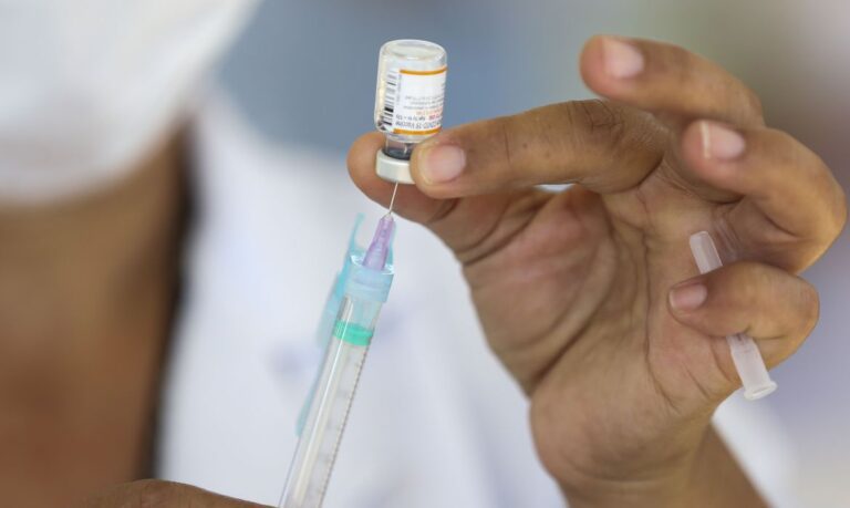 Covid-19: Rio volta a aplicar segunda dose em crianças de 3 e 4 anos