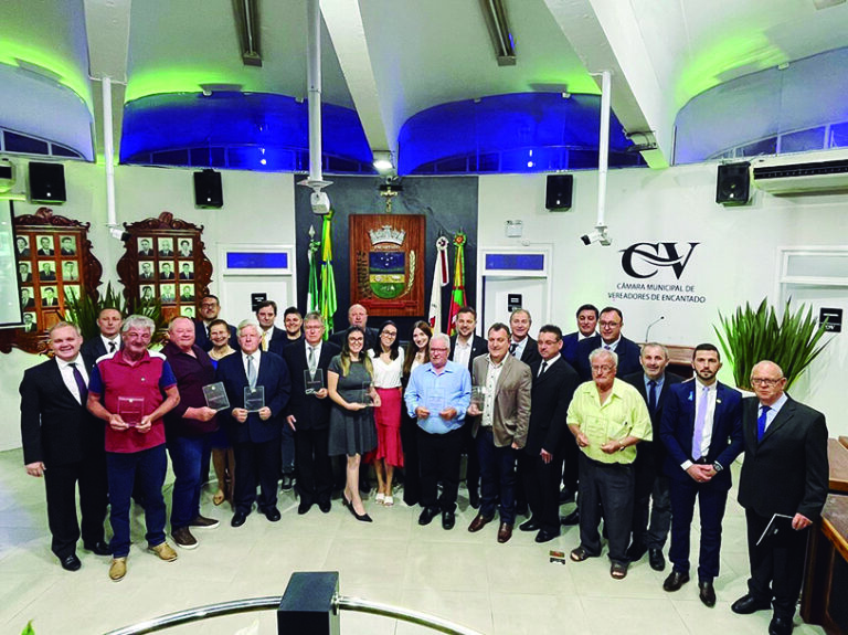 Semana da Câmara inicia com ,homenagem a ex-vereadores