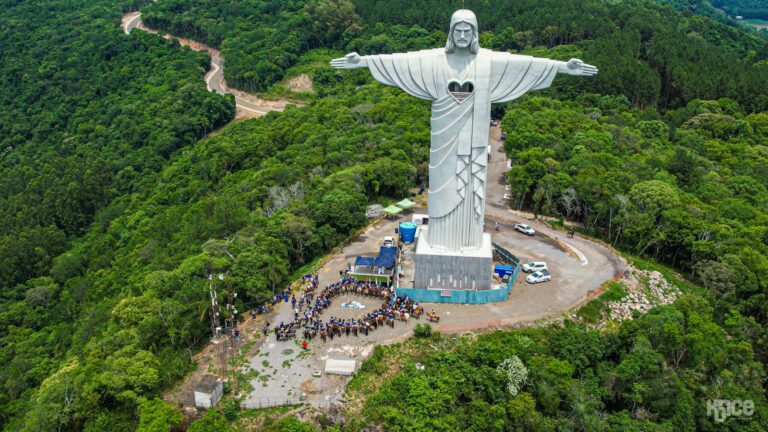 No Cristo Protetor: Cavalgada do Bem reúne 3 toneladas de alimentos