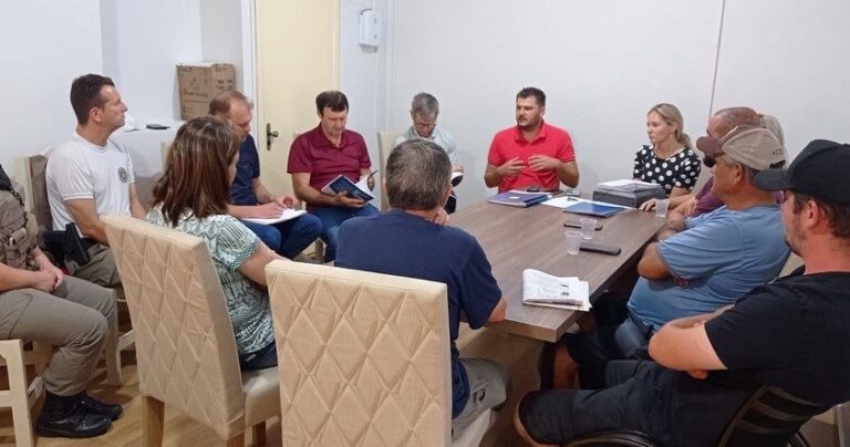 Coordenadoria Municipal da Defesa Civil de Roca Sale se reune com o Conselho Municipal da Defesa Civil