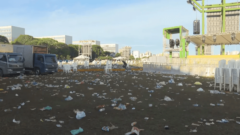 Esplanada dos Ministérios está fechada limpeza após posse de Lula e Festival do Futuro