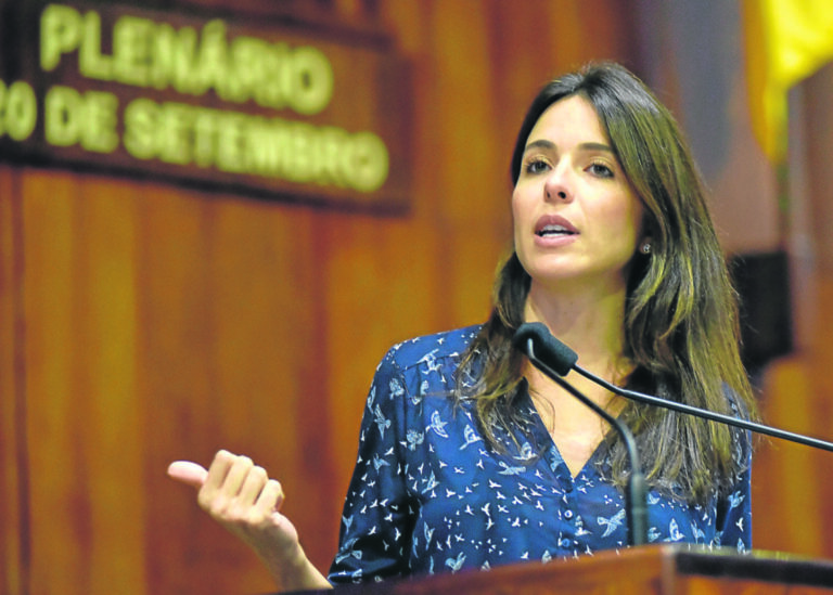 Após ataques, deputada gaúcha quer ‘botão do pânico’ em escolas