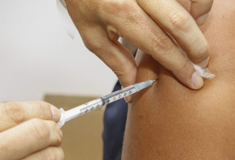 Acnur faz apelo por US$ 21,4 milhões para apoiar refugiados com vacina da MPOX