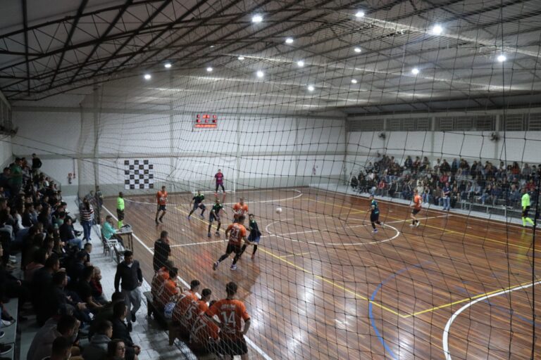 Regional Sicredi de Futsal de Muçum continua nesta sexta-feira