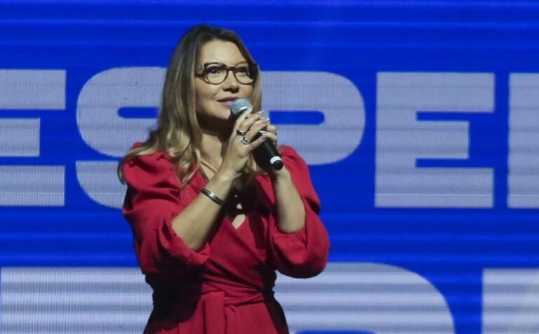 Primeira-dama Janja Silva estará na comitiva do governo federal em visita ao Vale do Taquari