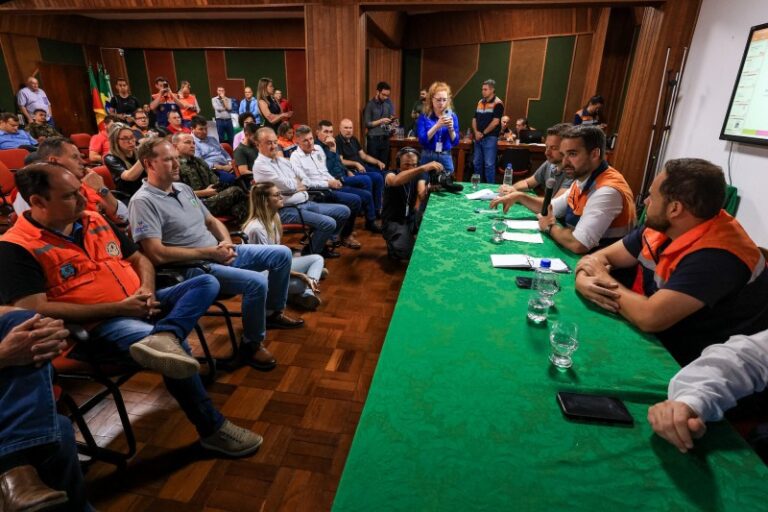 Governador Eduardo Leite retorna à região do Vale do Taquari após nova enchente no Rio Taquari