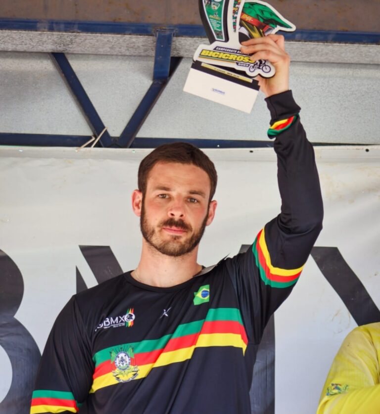 Cristiano Vitalli é Bicampeão Gaúcho de Bicicross