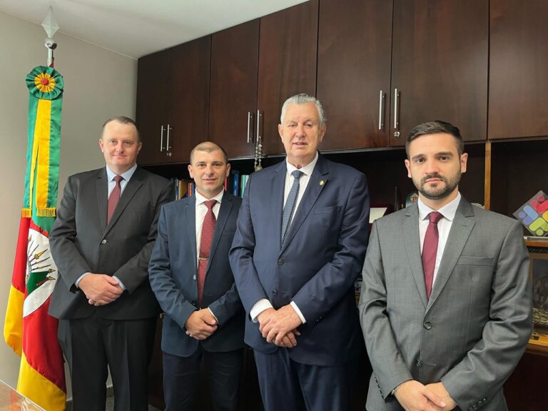 Prefeito de Muçum busca recursos em Brasília