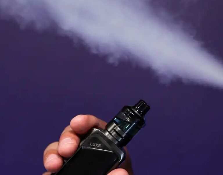 Anvisa publica resolução que proíbe cigarro eletrônico no Brasil