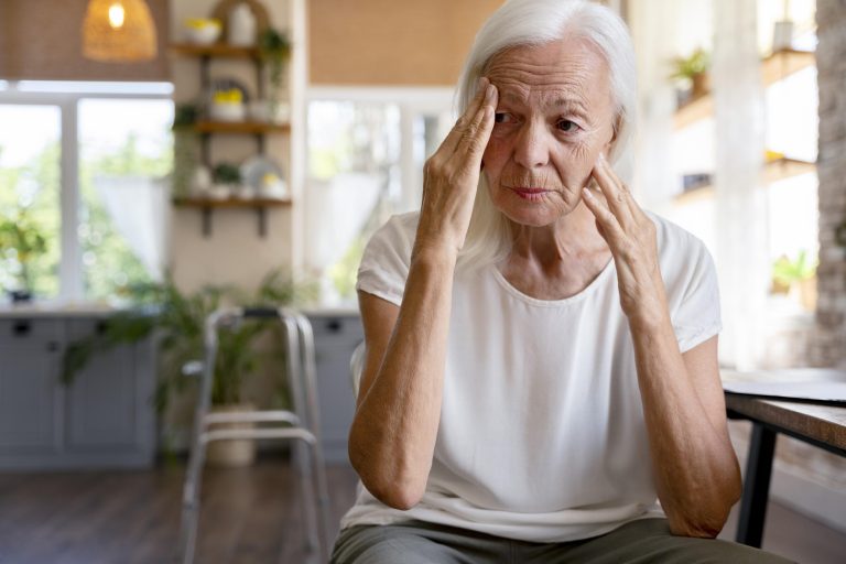 Alzheimer ou envelhecimento? Saiba como identificar sintomas da doença