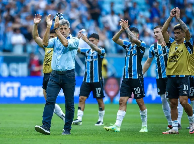Grêmio vence São Paulo por 2 a 1, afasta risco de rebaixamento e garante permanência na Série A